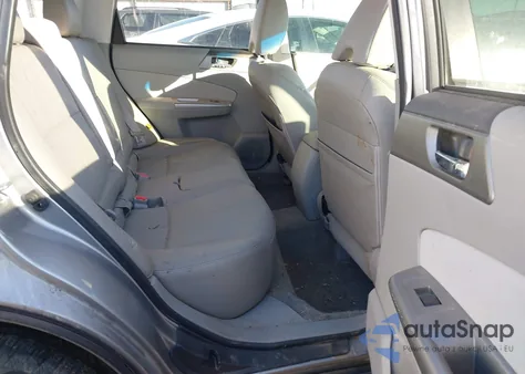 2010 Subaru Forester 2.5X Limited из США, поврежденный, VIN JF2SH6DC7AH907129